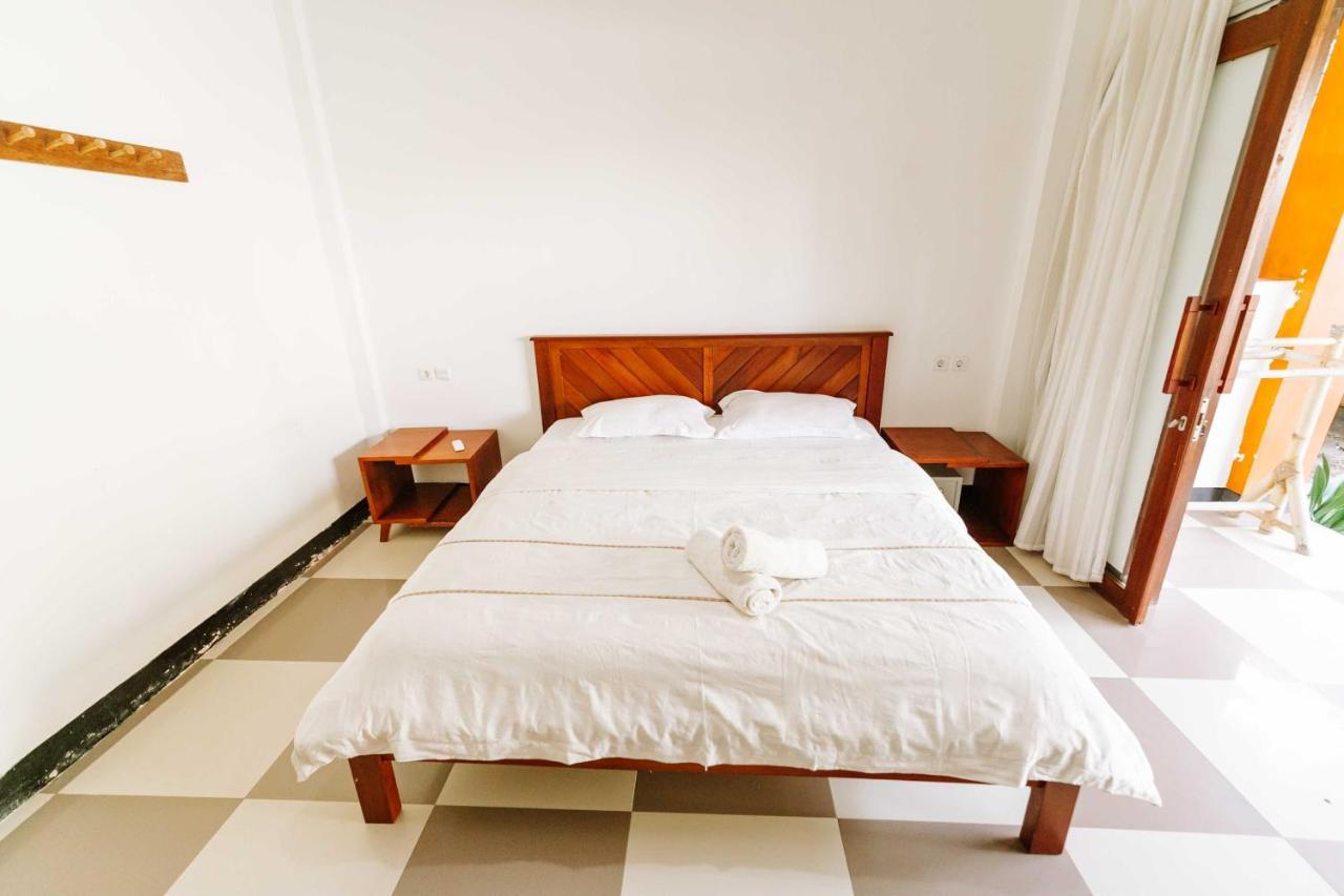 Dream Cowork Hotel Kuta  Экстерьер фото