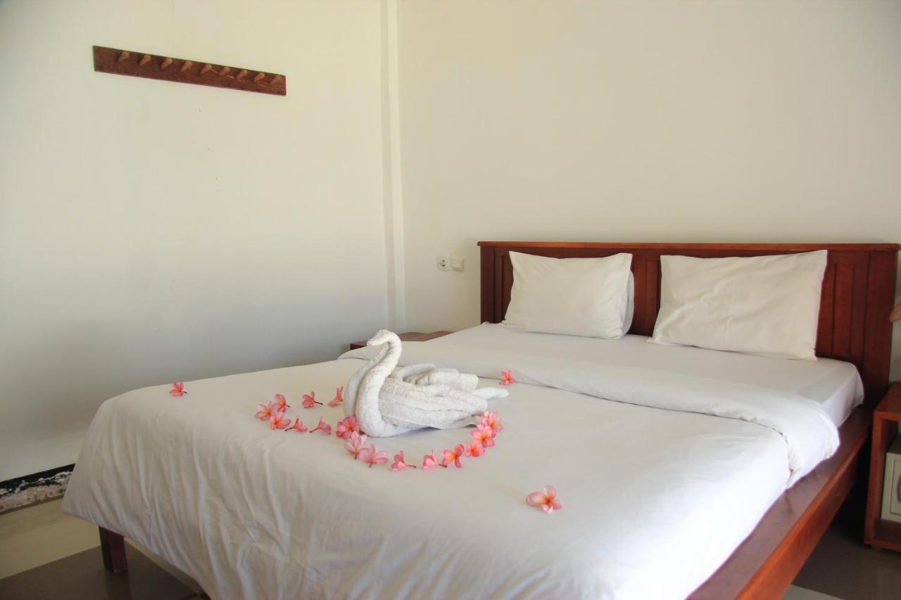Dream Cowork Hotel Kuta  Экстерьер фото