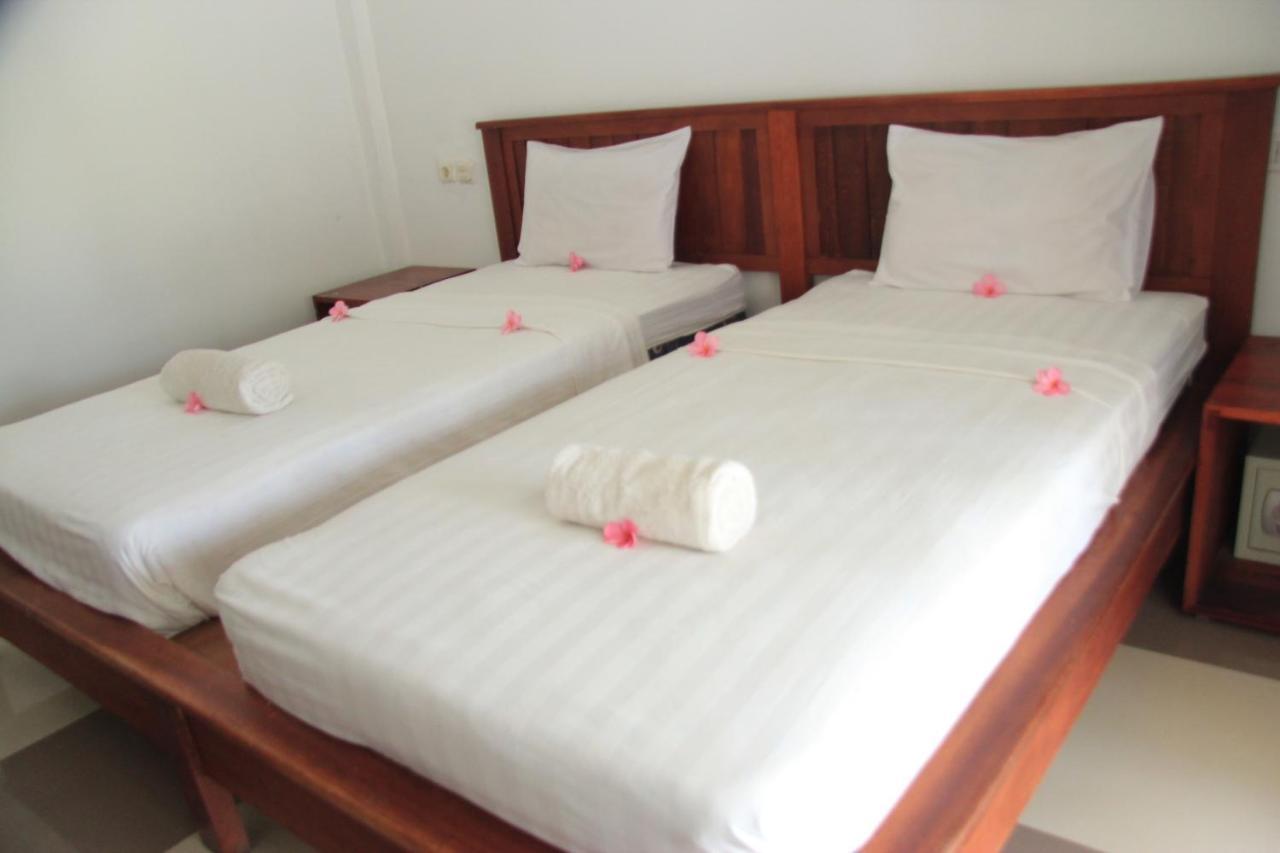Dream Cowork Hotel Kuta  Экстерьер фото